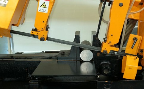 涪城数控带锯床自动送料精度会出现偏差吗? 涪城数控带锯床自动送料精度会出现偏差吗?